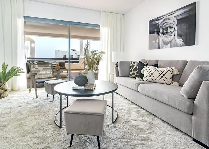 Djc - Modern 2 Bedroom Apartment Close To Beach