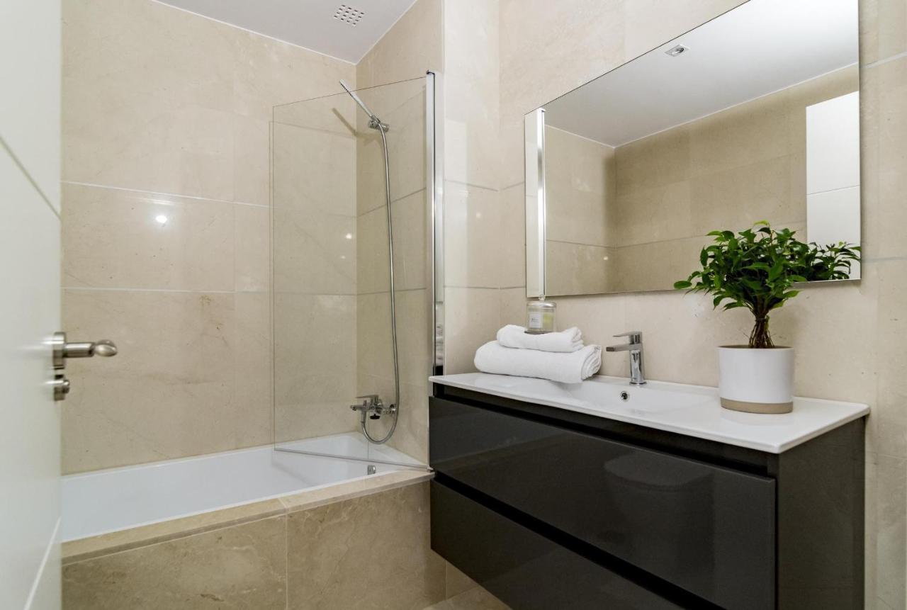 Djc - Modern 2 Bedroom Close To * Casares